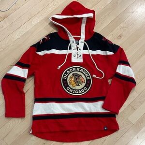 NWT 47 Brand Chicago Blackhawks Superior Lacer Hoodie Men’s Medium color Red